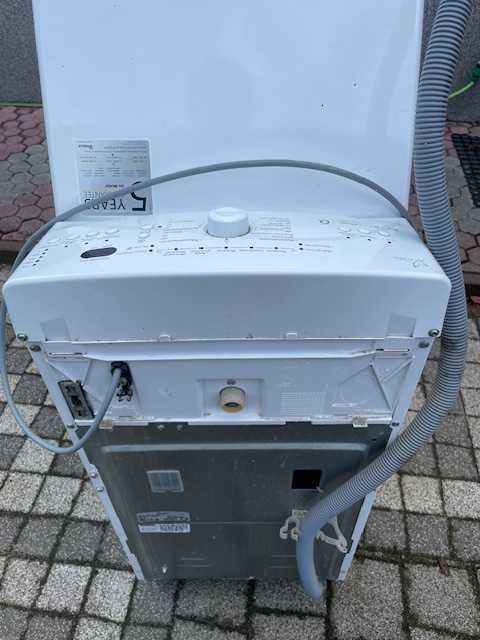 Pralka Whirlpool od góry
