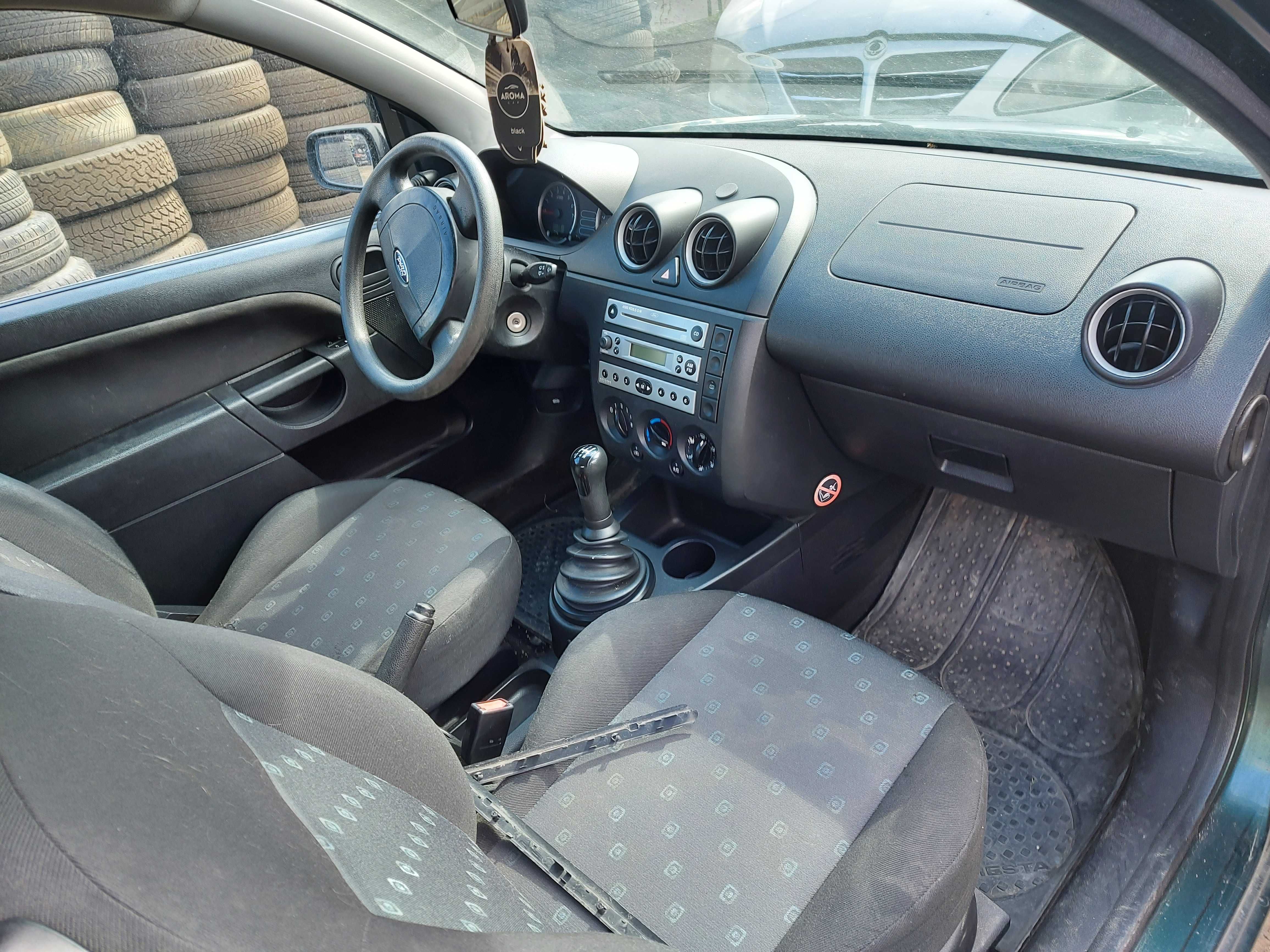 Ford Fiesta MK5 R3 zderzak przedni FV transport/dostawa