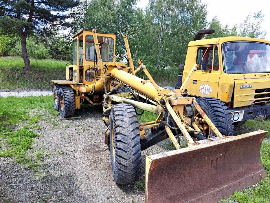 równiarka drogowa Baukema SHM 4-120A