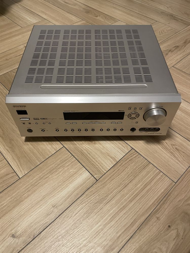 Amplituner onkyo TX-SR700E