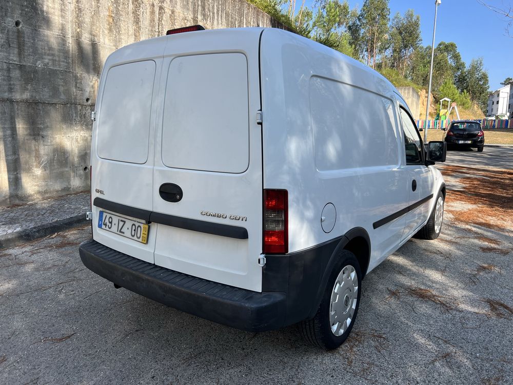 Opel Combo 1.3 CDTI (2010)