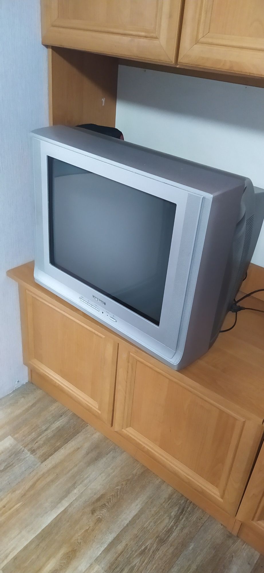 Ламповый телевизор Samsung