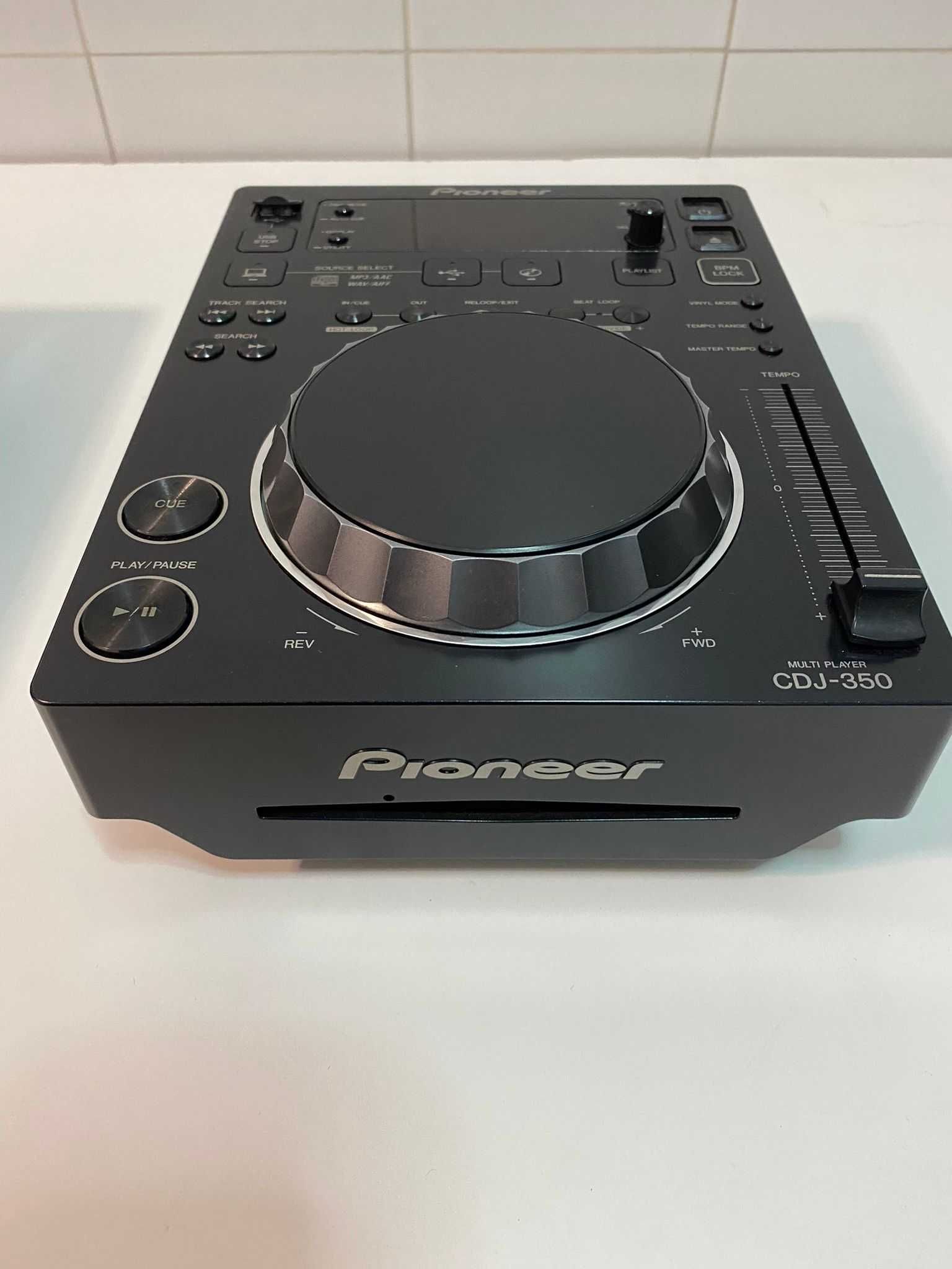 Vendo Pioneer CDJ-350 x2 + Numark DXM Pro