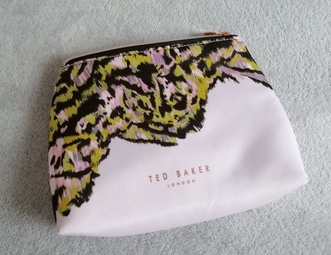Ted Baker Kosmetyczka logowana