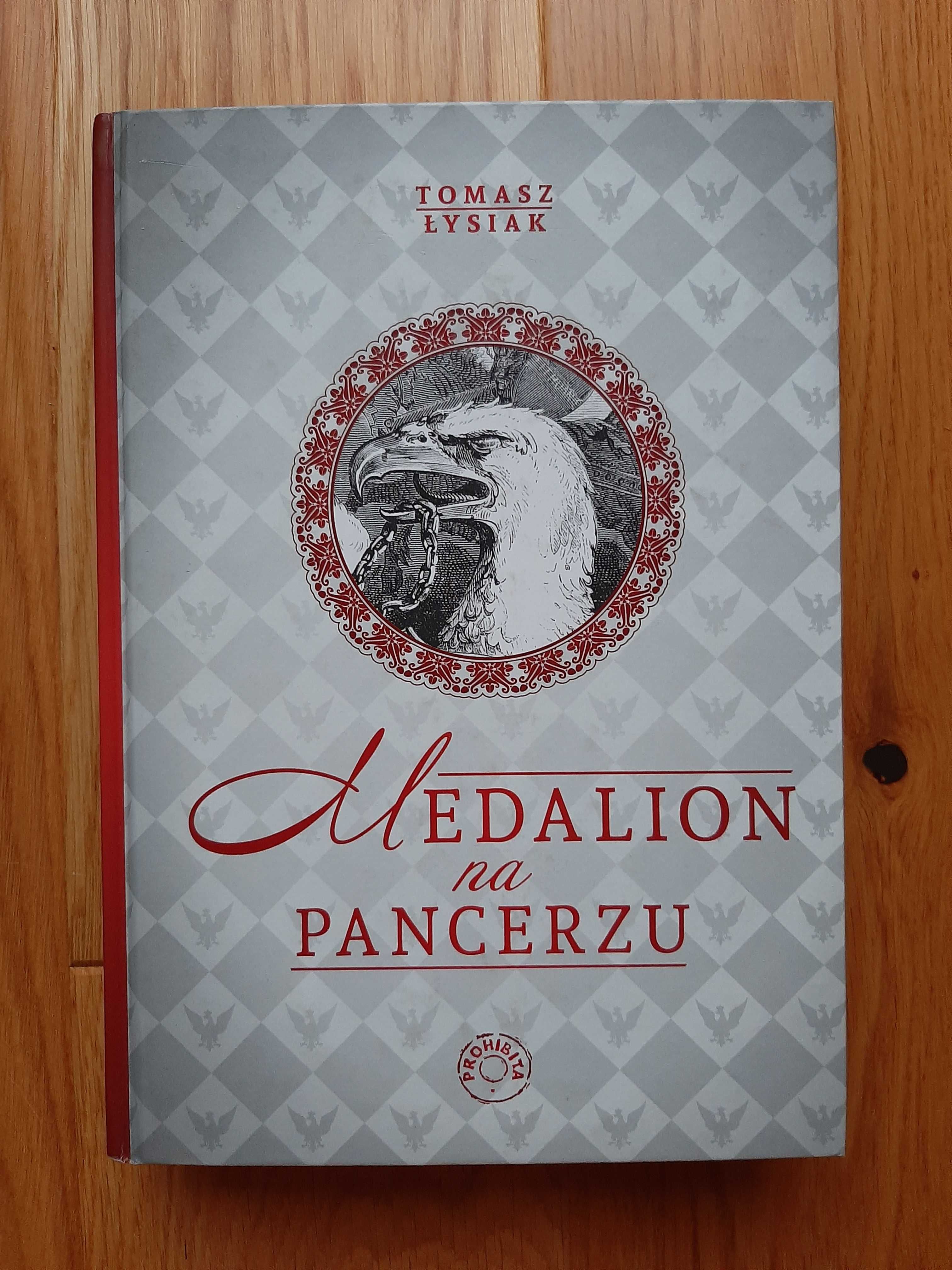 Medalion na pancerzu - Tomasz Łysiak