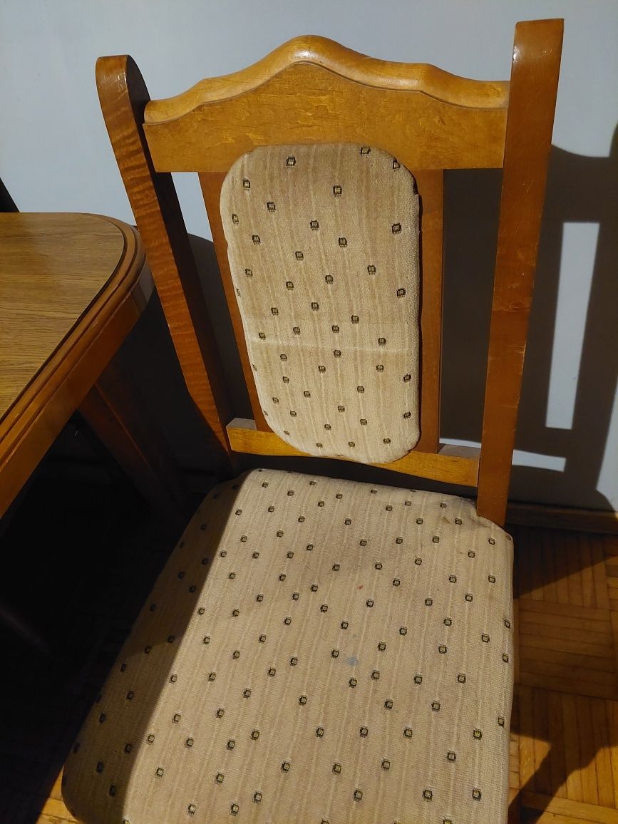 Komplet krzeseł tanio
