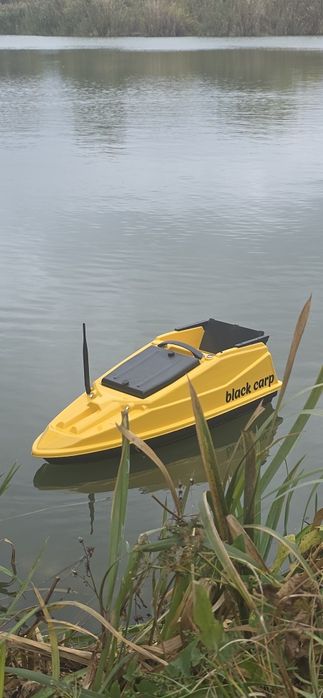 Кораблик прикормочний GPS автопілотом.