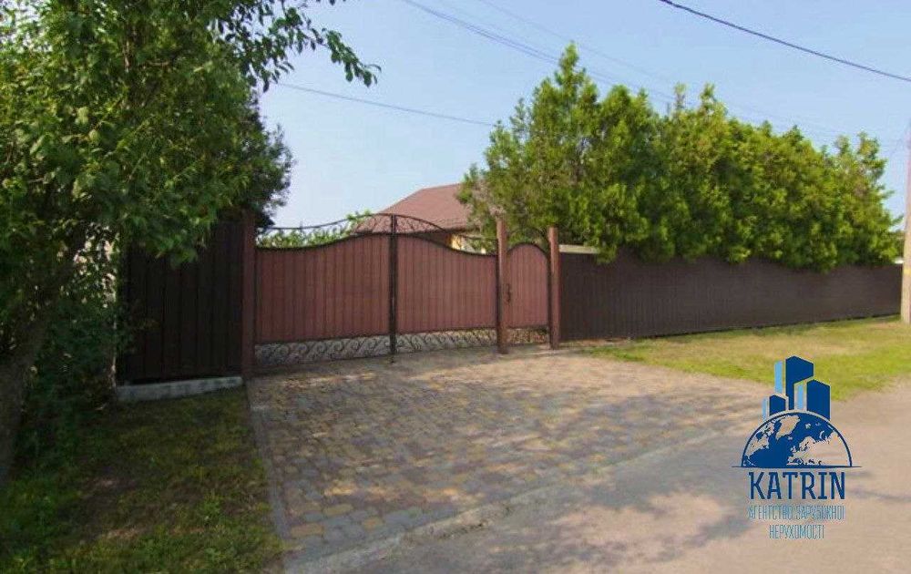 Продам будинок в селищі Царичанка