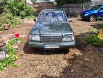 Продам легенду Mercedes 124