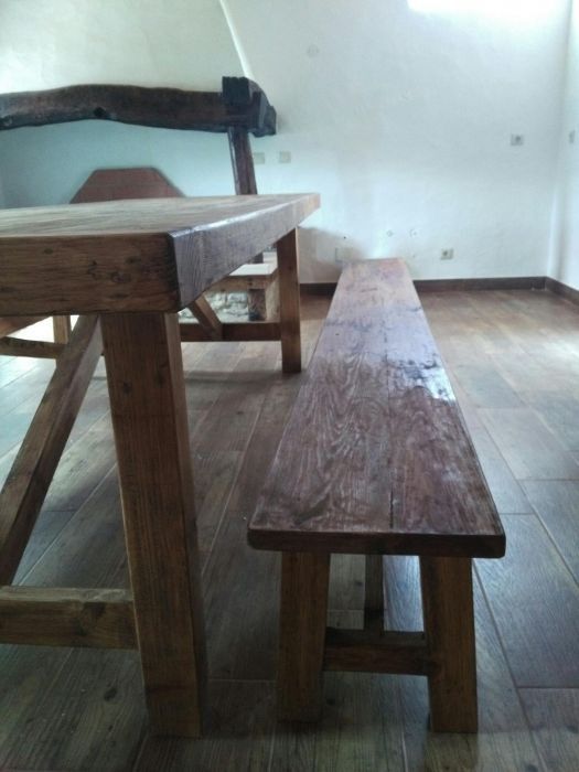 Mesa em madeira maciça rustica