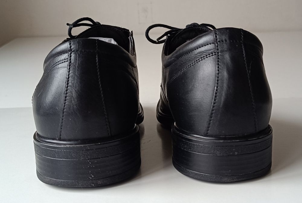 Класичні чоловічі чорні туфлі 45 р