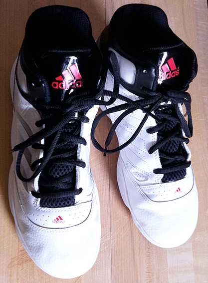 Calçado e Calções Adidas para Basketball LA Lakers