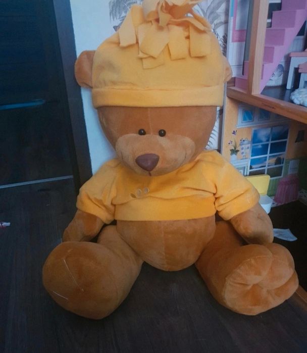 Duży Pluszowy Miś w Ubraniu Ubranku