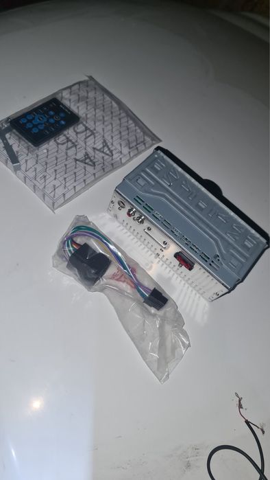 Автомагнітола нова shutle sud-350