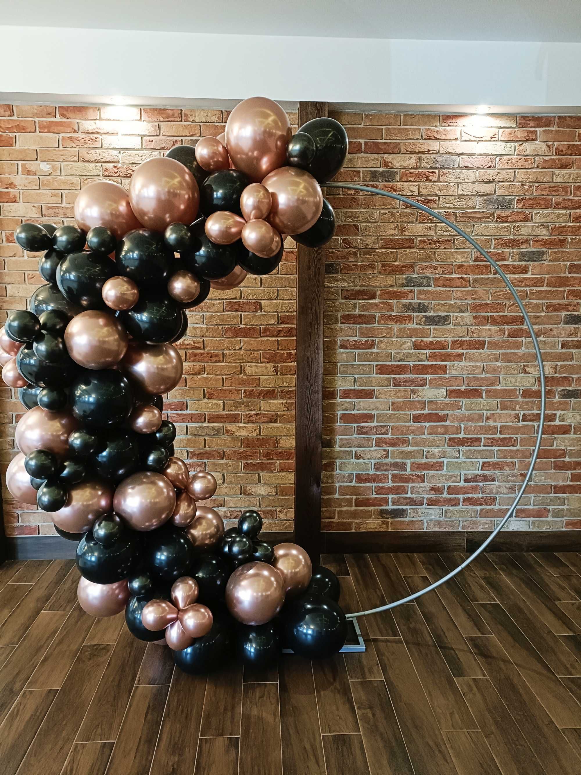 Girlanda (koło) z balonów, ścianka do zdjęć