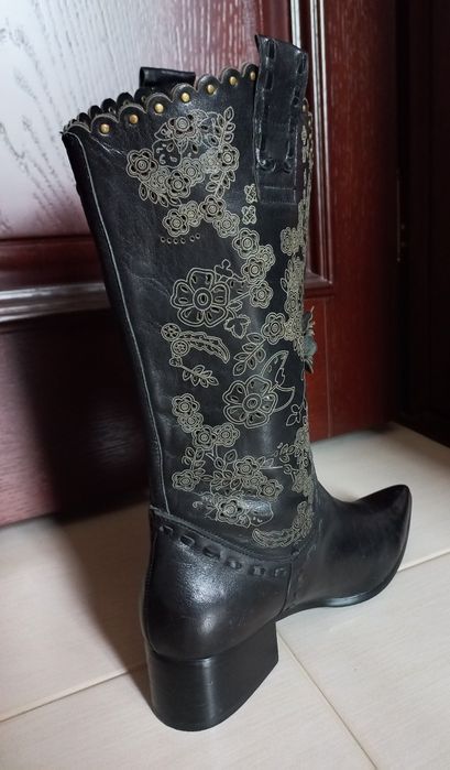 Женские ковбойские сапоги  натуральная кожа 37 - 37,5,чёрные,новые