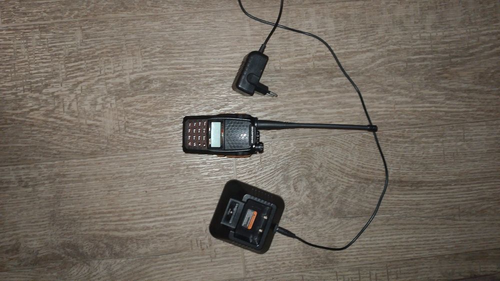 Рация Baofeng uv-6r б/у