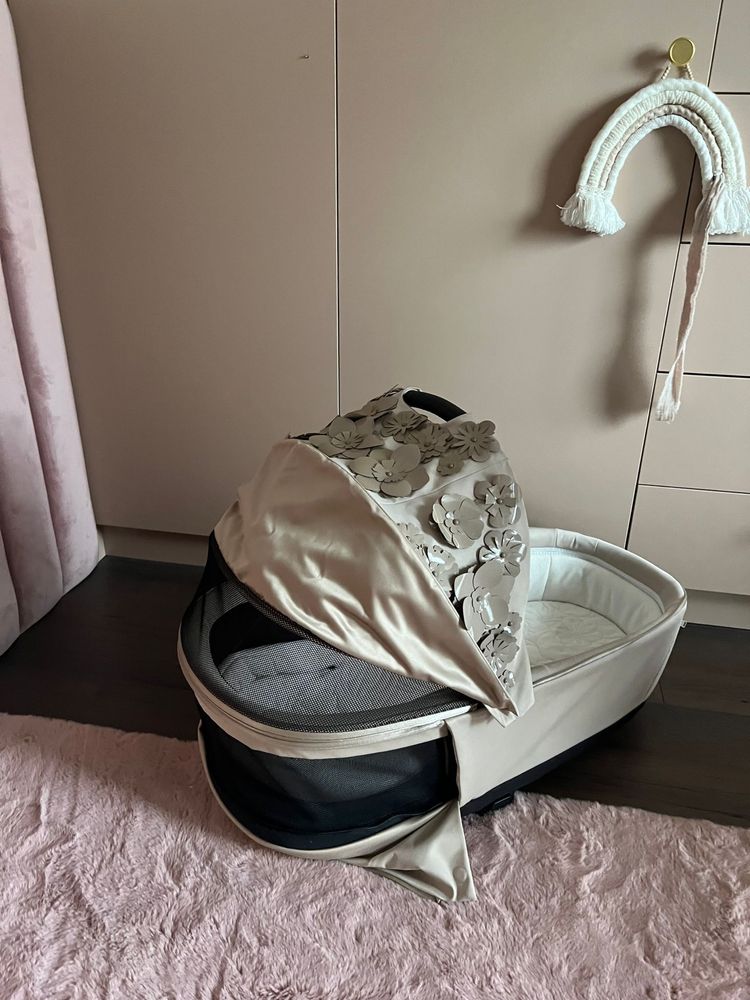 Cybex Priam 4.0 gondola Lux Simply Flowers