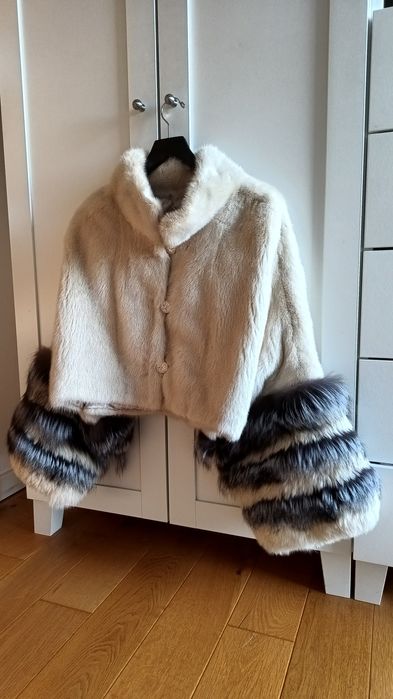 Bolerko krótkie futro z norek ponczo