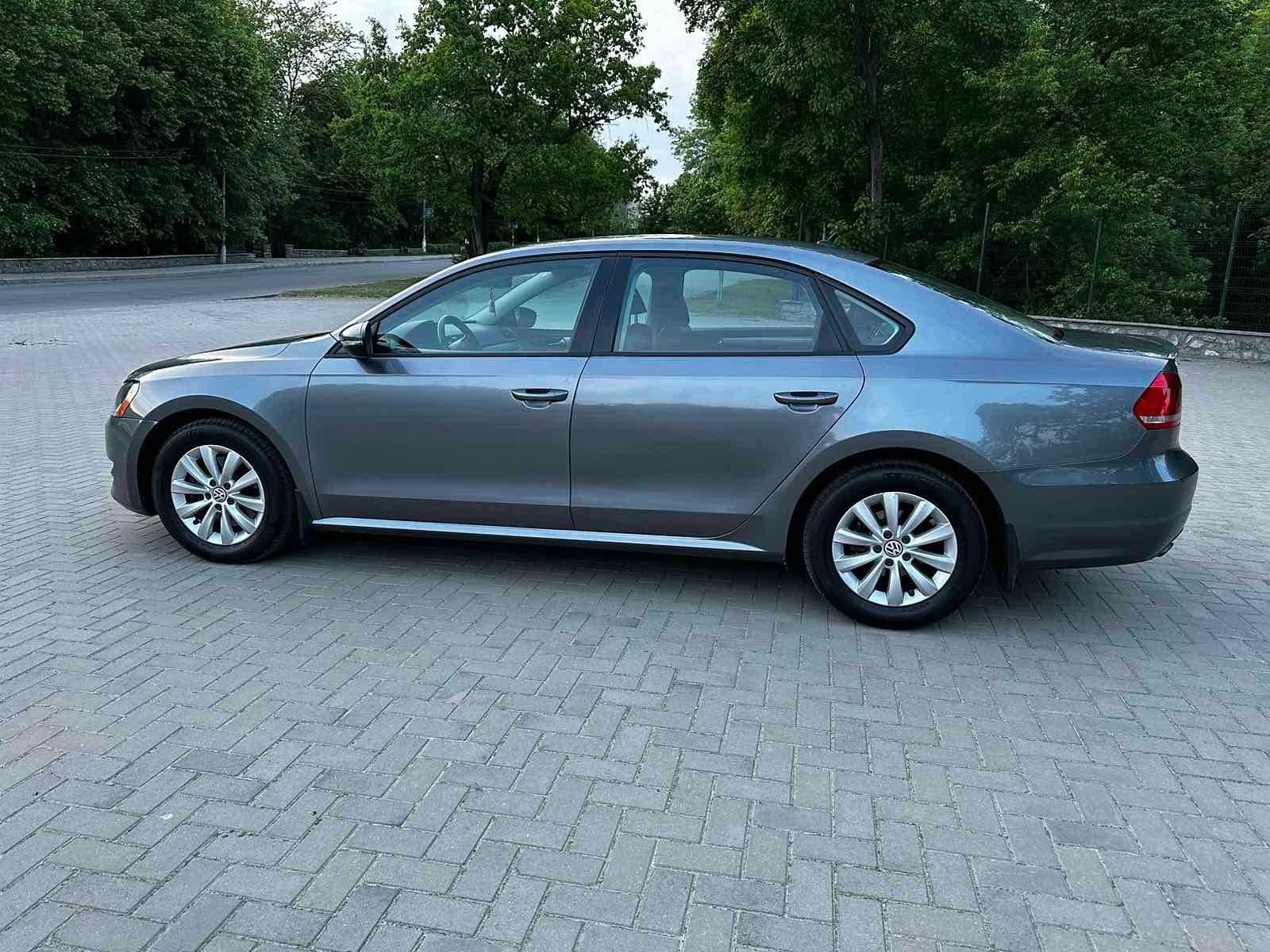 Volkswagen Passat 2012 B7 • 2.0TSI DSG (211 к.с.) відмінний стан.