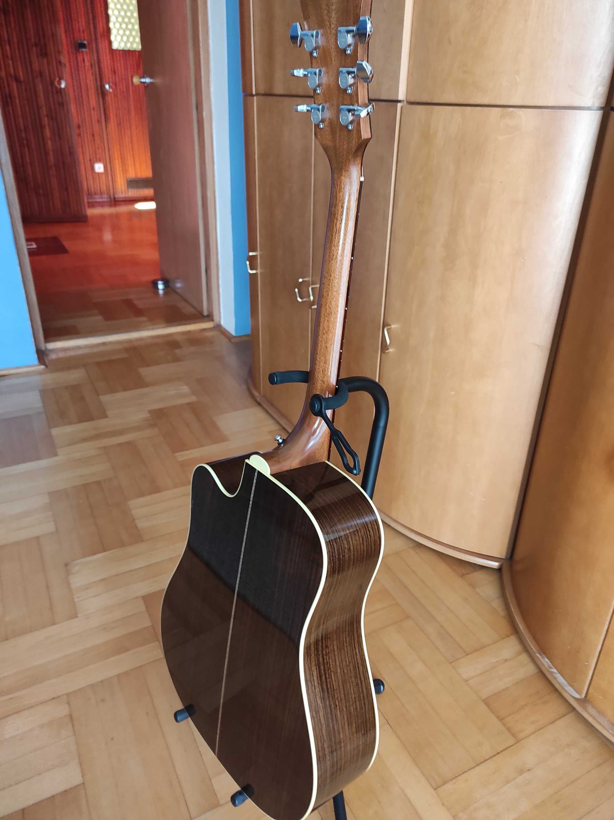 Gitara elektroakustyczna Guild D 50 CE