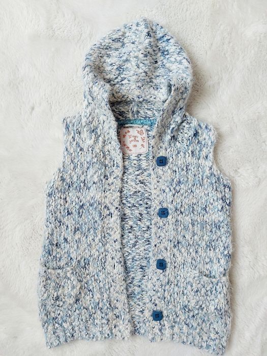 Śliczna kamizelka sweterek 110cm Smyk niebieska