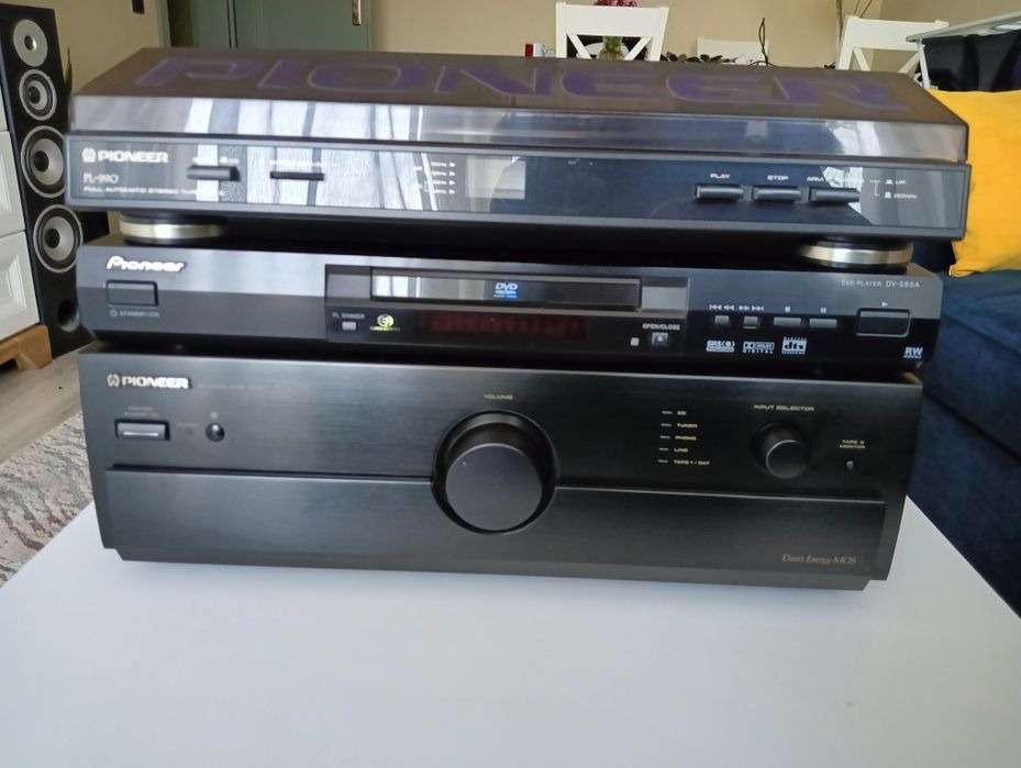 Zestaw Pioneer A-605R/PL-990/DV-565A
