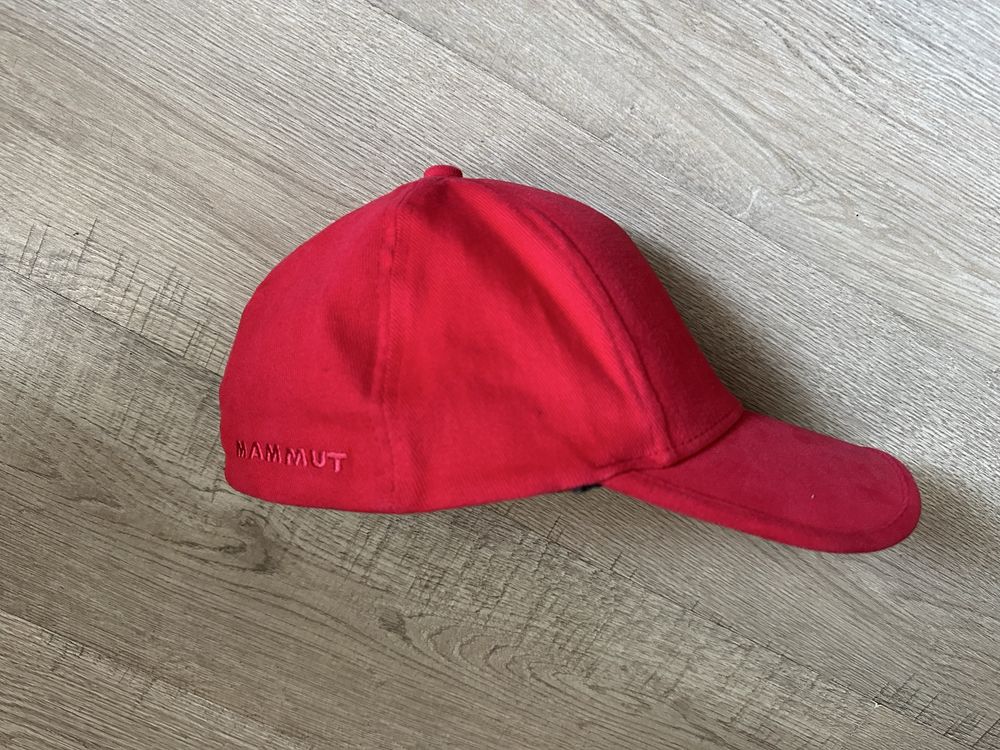 Кепка бейсболка Mammut