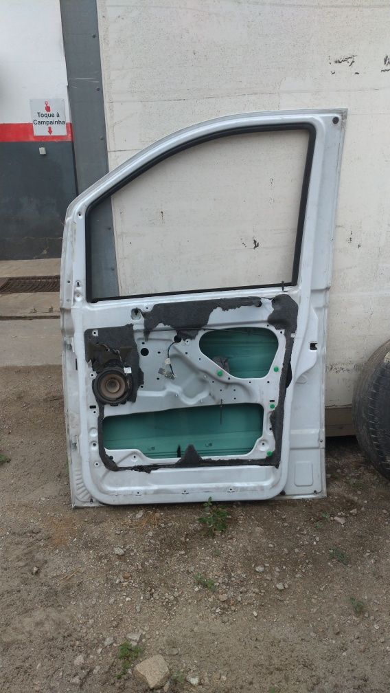 Porta frente esq./drt. Mercedes Vito/Viano (W639). 2004/2013