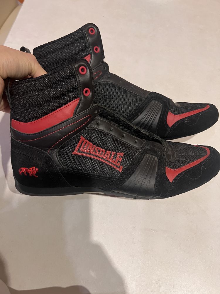 Боксерки Lonsdale
