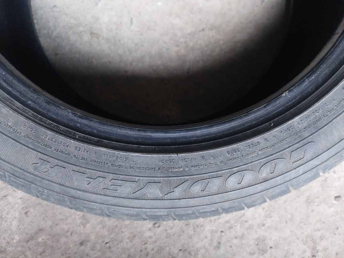 Продам б/в гуму 245 45 18 goodyear eagle rs a