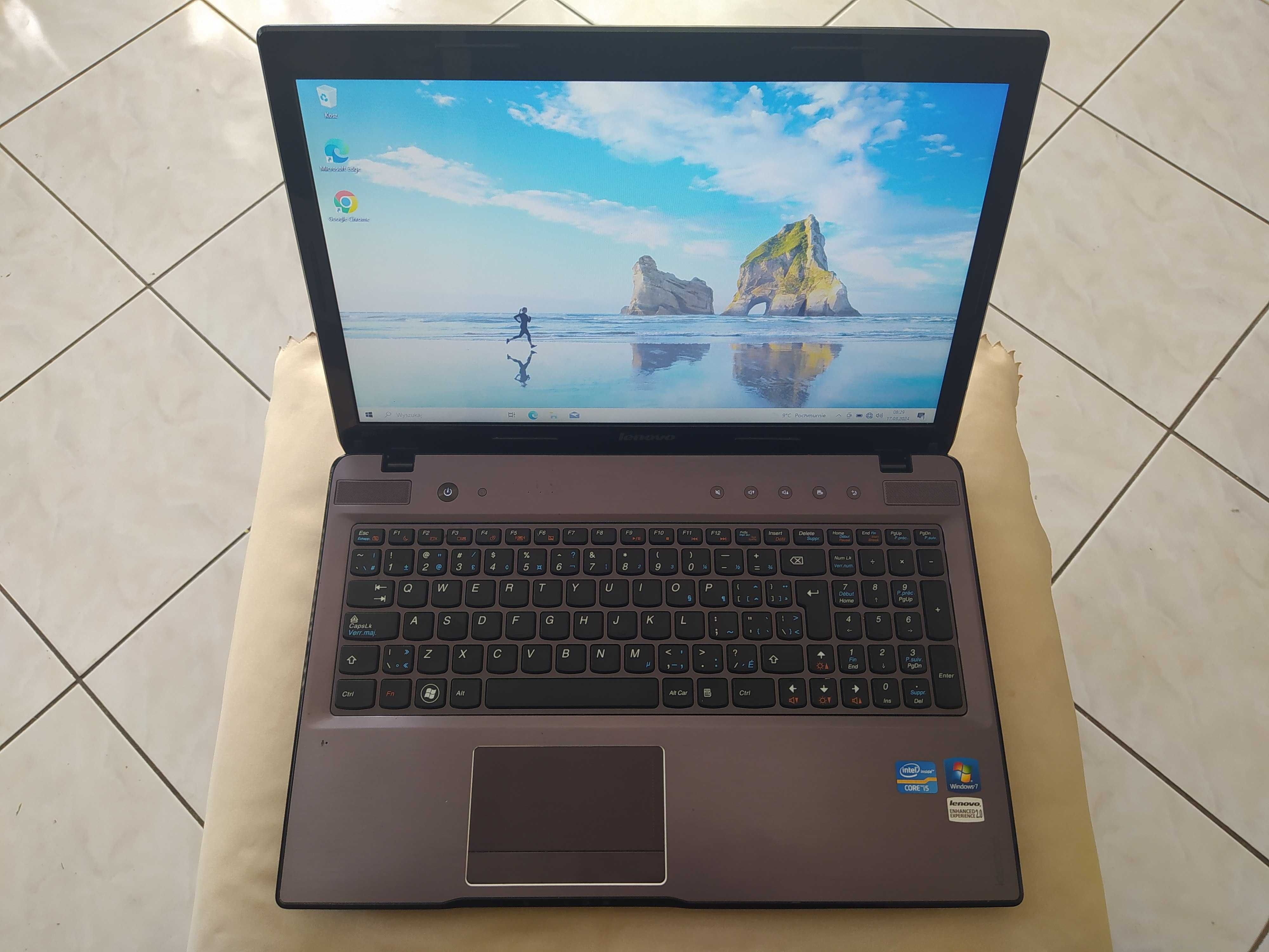 Lenovo IdeaPad Z570 i5 10GB 128GB SSD W-10