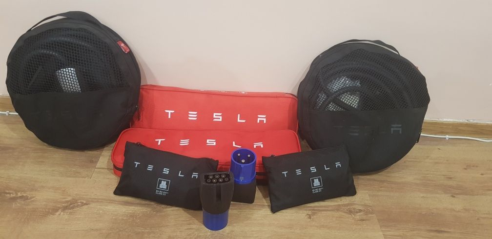 Продам зарядку Tesla