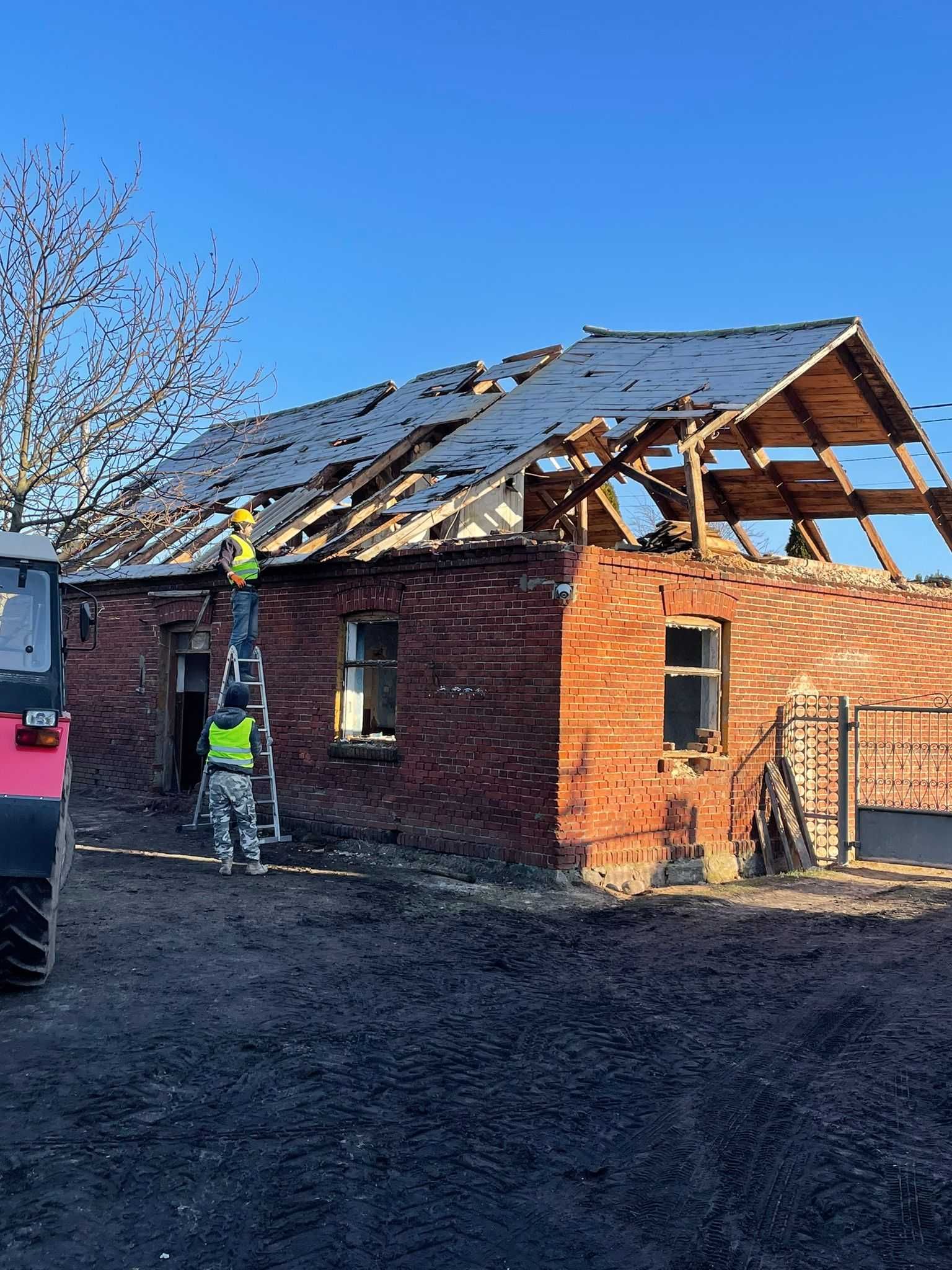 Rozbiórki budynków z cegły za materiał cegła rozbiórka wyburzenia dom