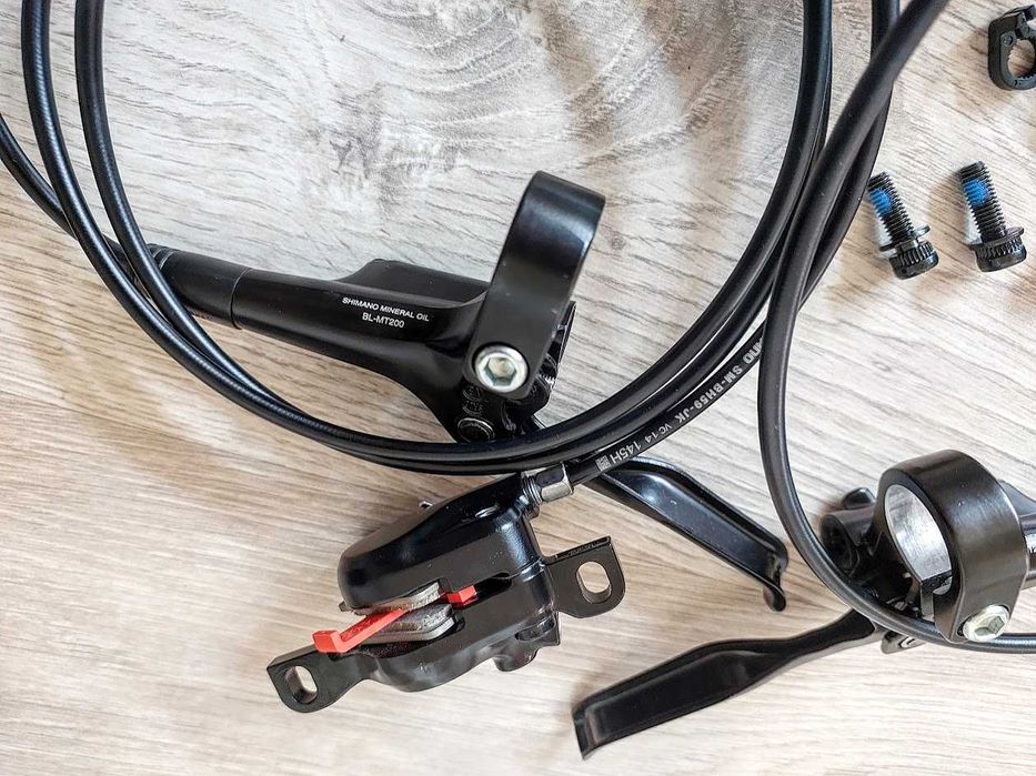 Гідравлічні гальма Shimano mt200 комплект передній+задній, ротора Avid