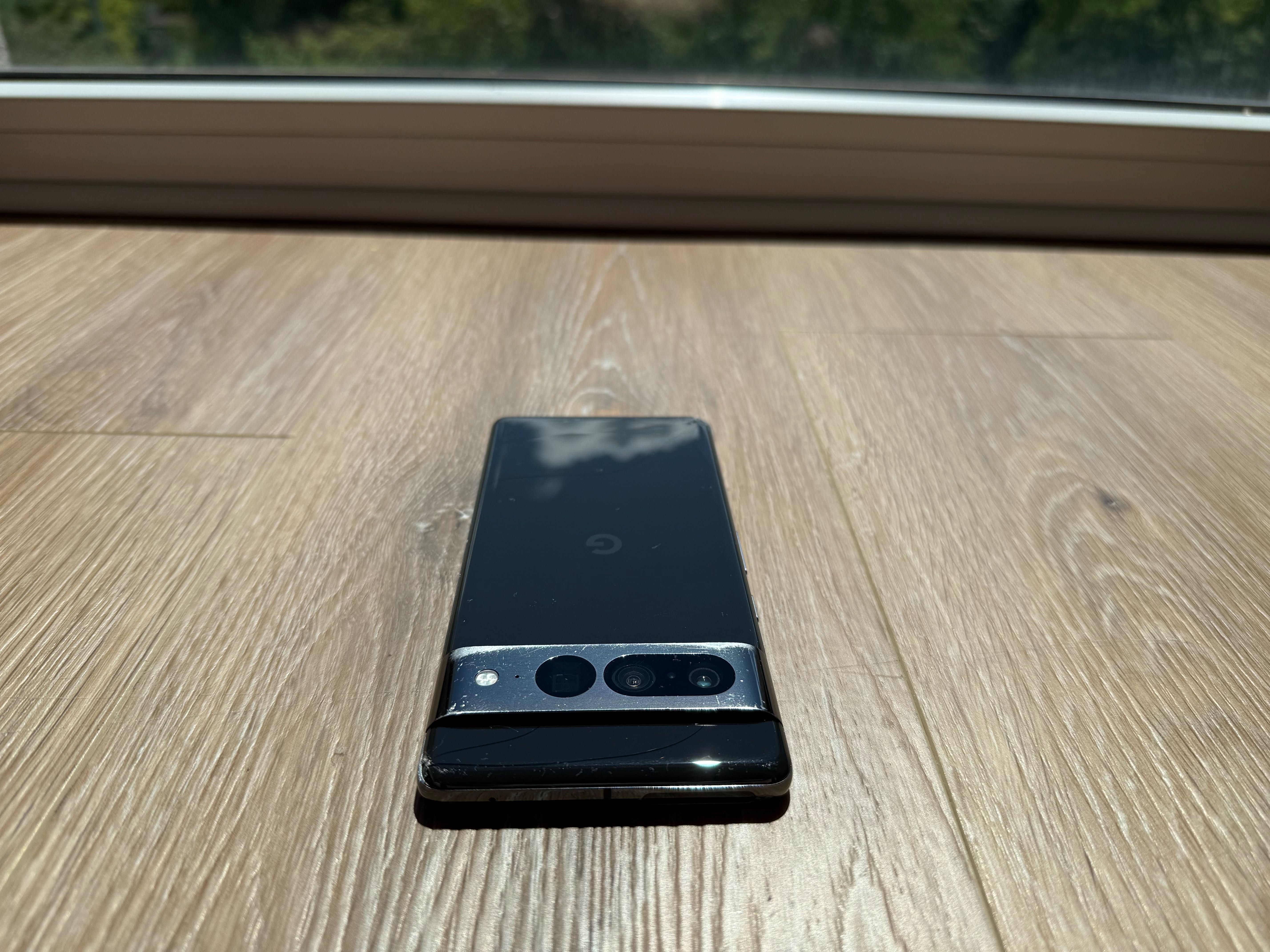 Google Pixel 7 Pro 128GB + ladowarka