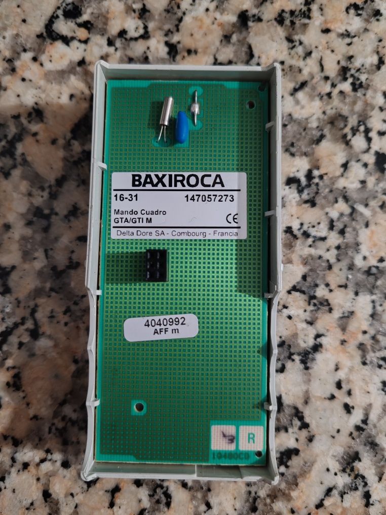 Comando e base parede caldeira roca Laia GTI