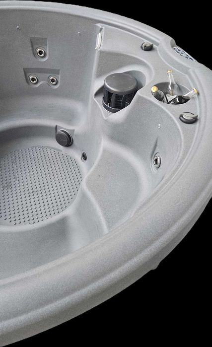 Jacuzzi całoroczne ogrodowe elektryczne drSpa Roto Luna