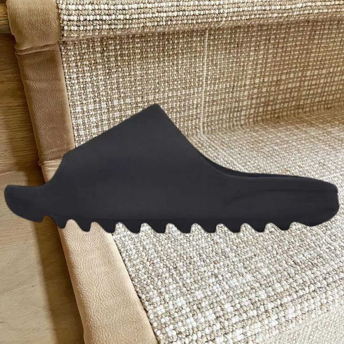 Originals Yeezy black kapcie