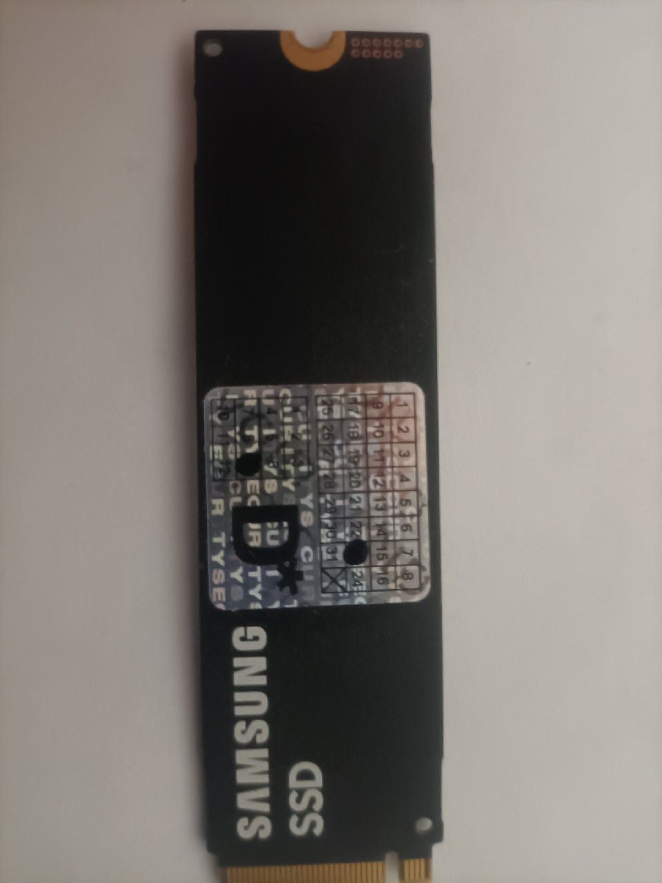 SSD Samsung PM9A1  1 024 GB MZVL21T0HCLR-00B00