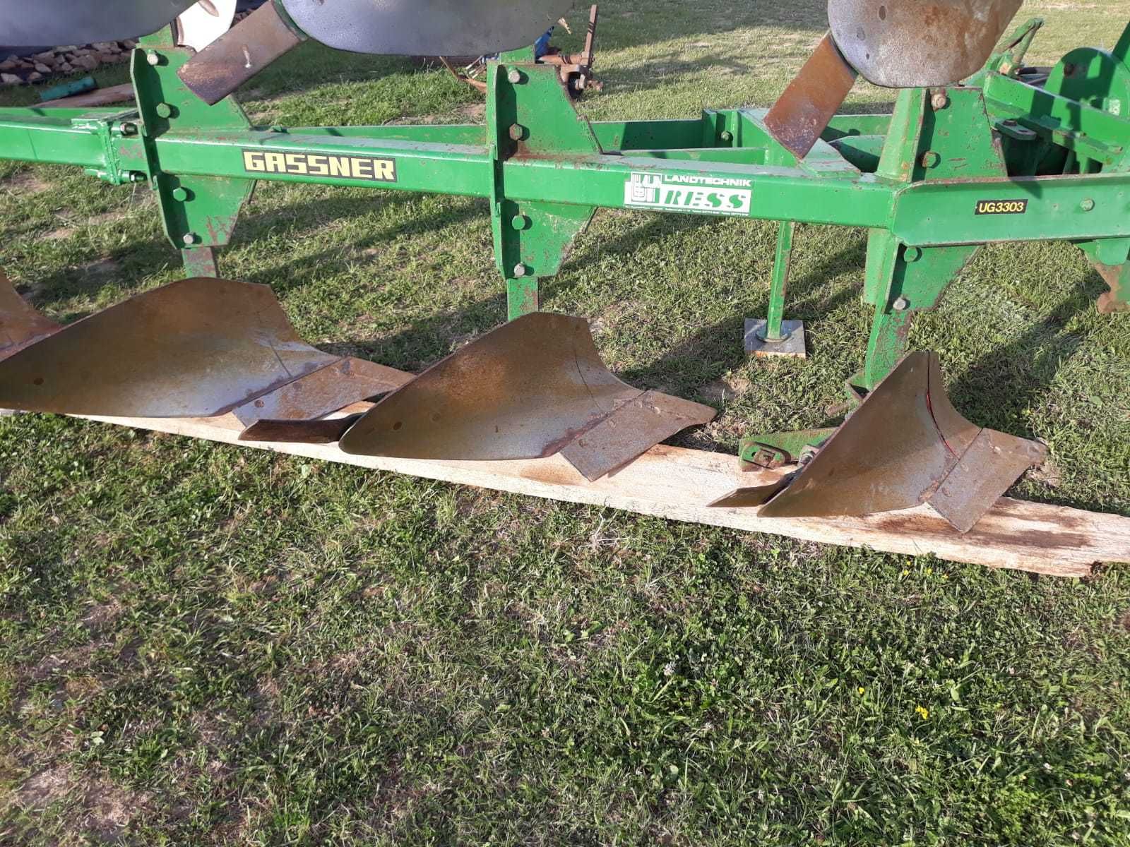 Pług obrotowy 4 skibowy Gassner świeżo sprowadzony z Niemiec