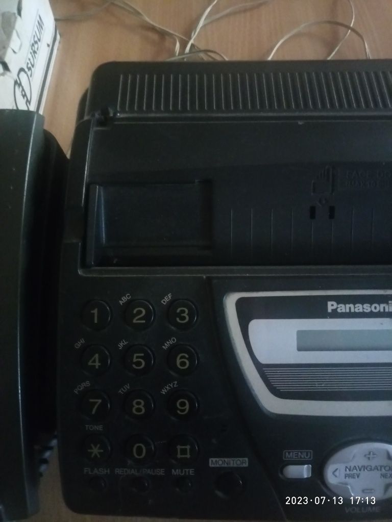 Факс Panasonic KX-FT74