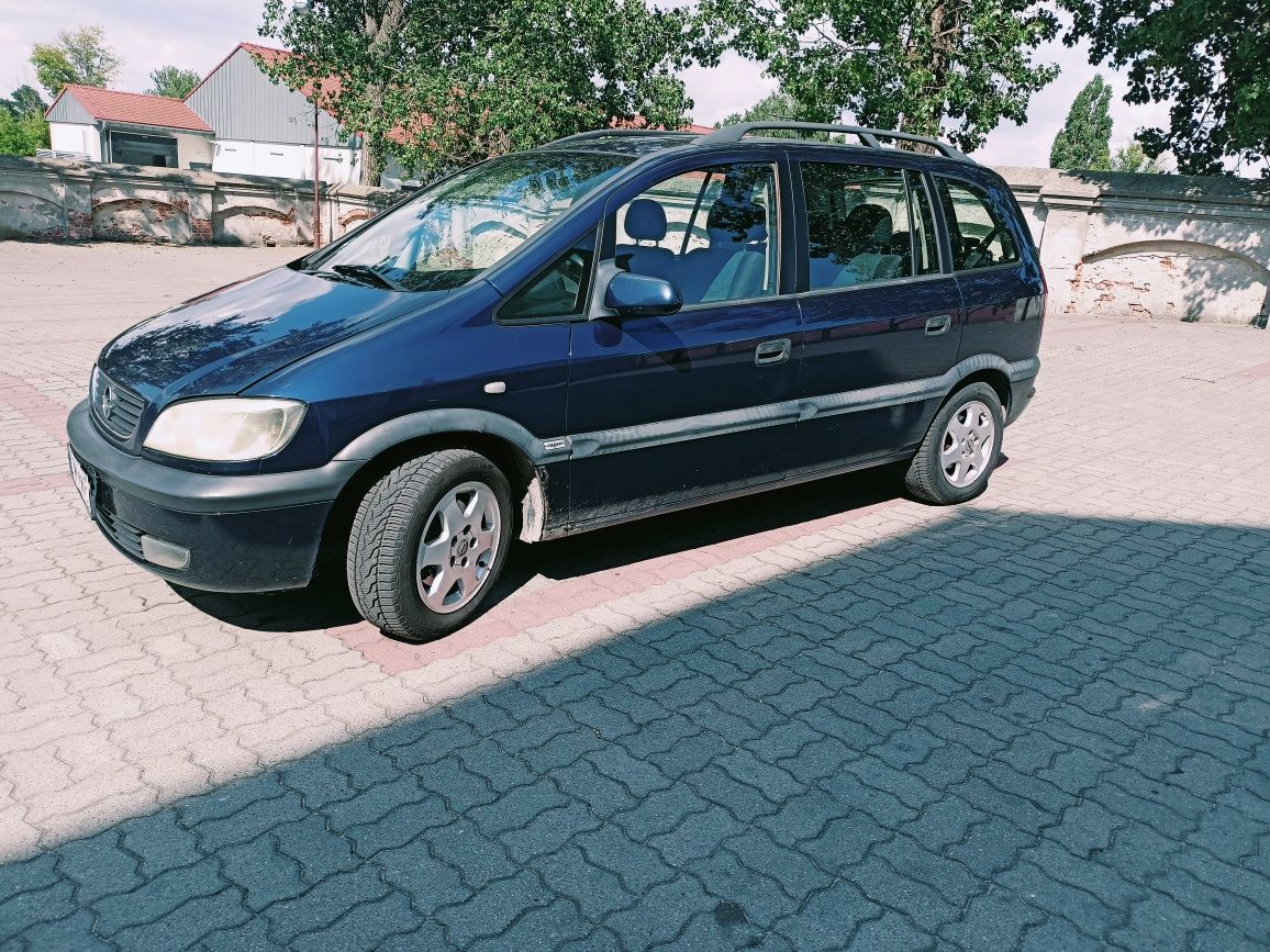 Opel Zafira 7-osobowa