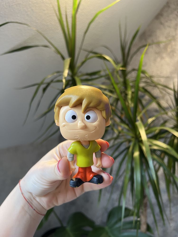 Scooby doo Shaggy McDonald's 2021 toy figure Bobble head