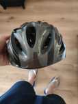 Capacete com iluminação traseira