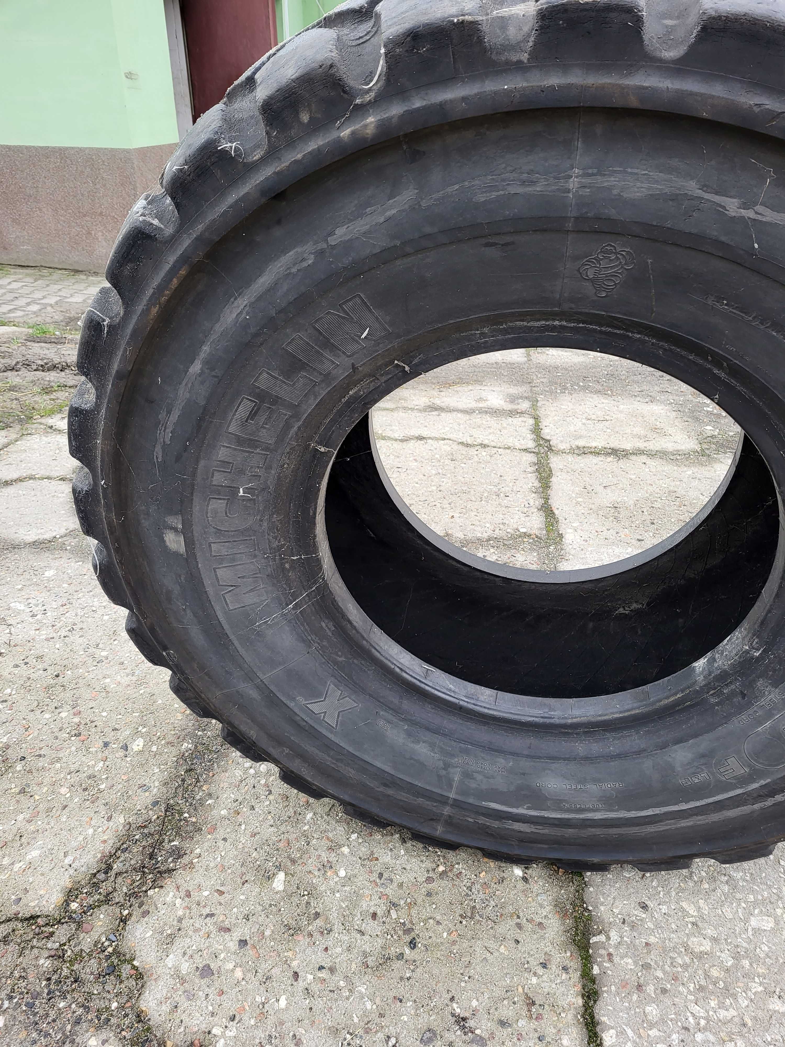 Opona do ładowarki 555/70 r25