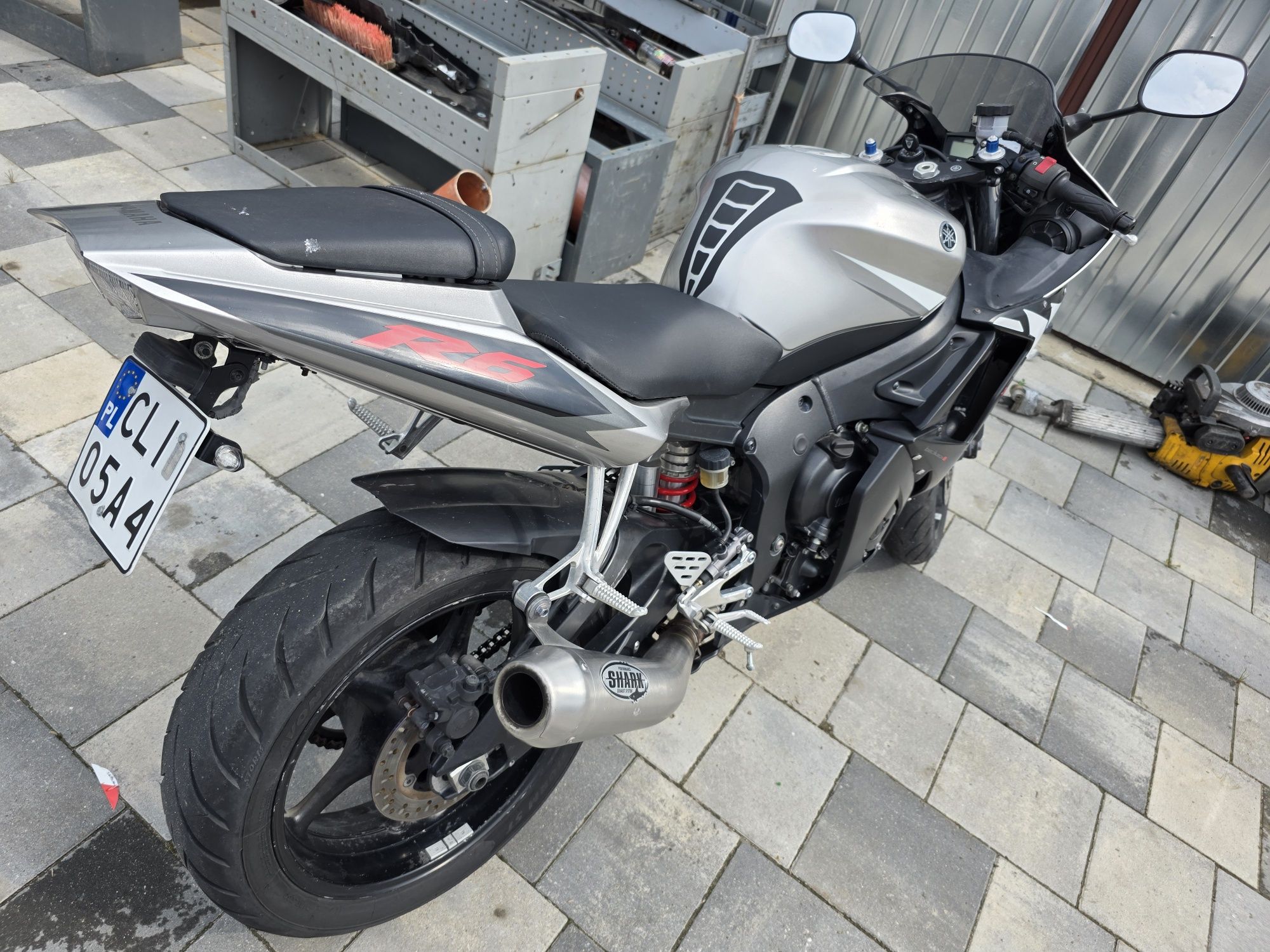 Yamaha YZF-R6 2005r stan bdb bardzo mało używana