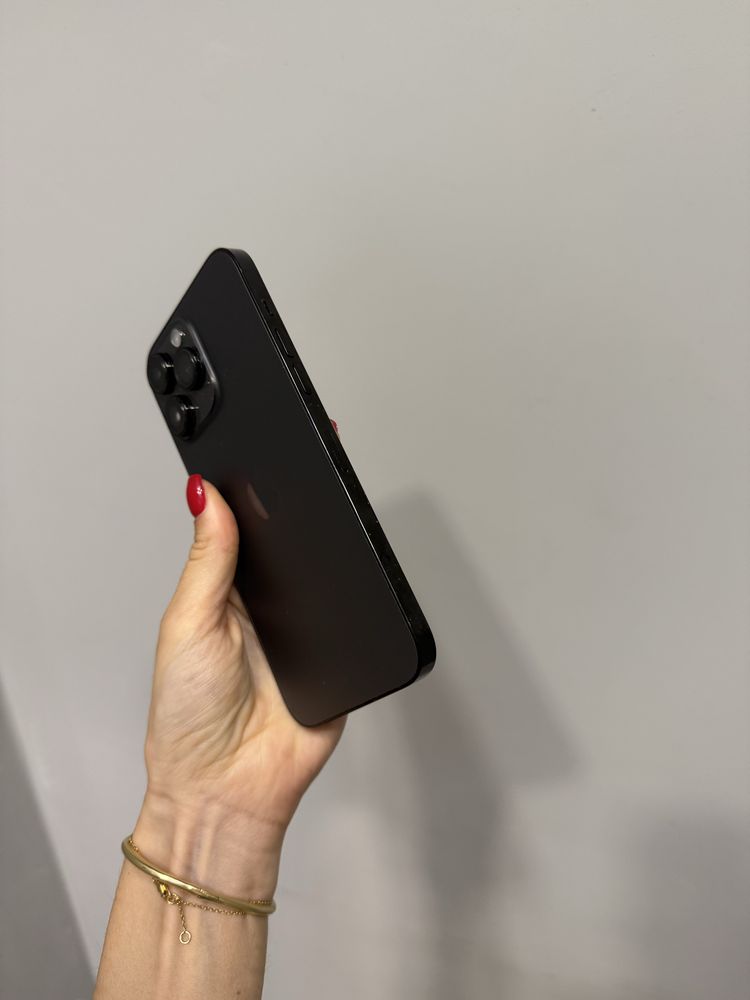 Used iPhone 14 pro max 256 space no face