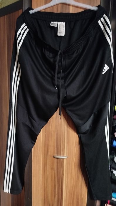 Spodnie dresowe męskie Adidas rozmiar 2XL stan idealny
