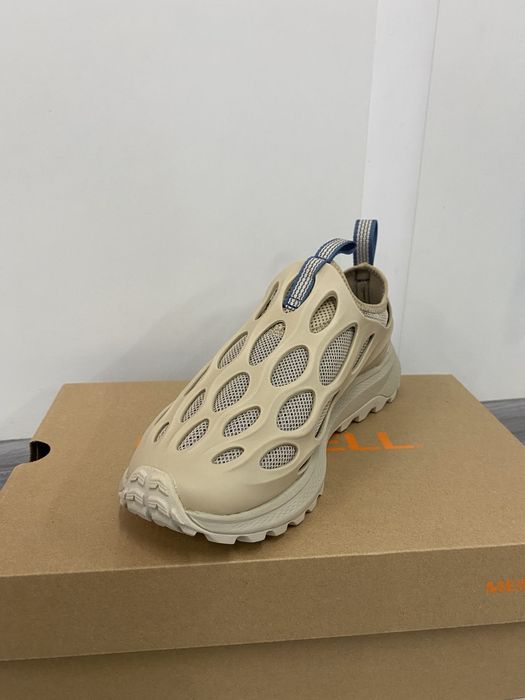 Кросівки жіночі класні, нові